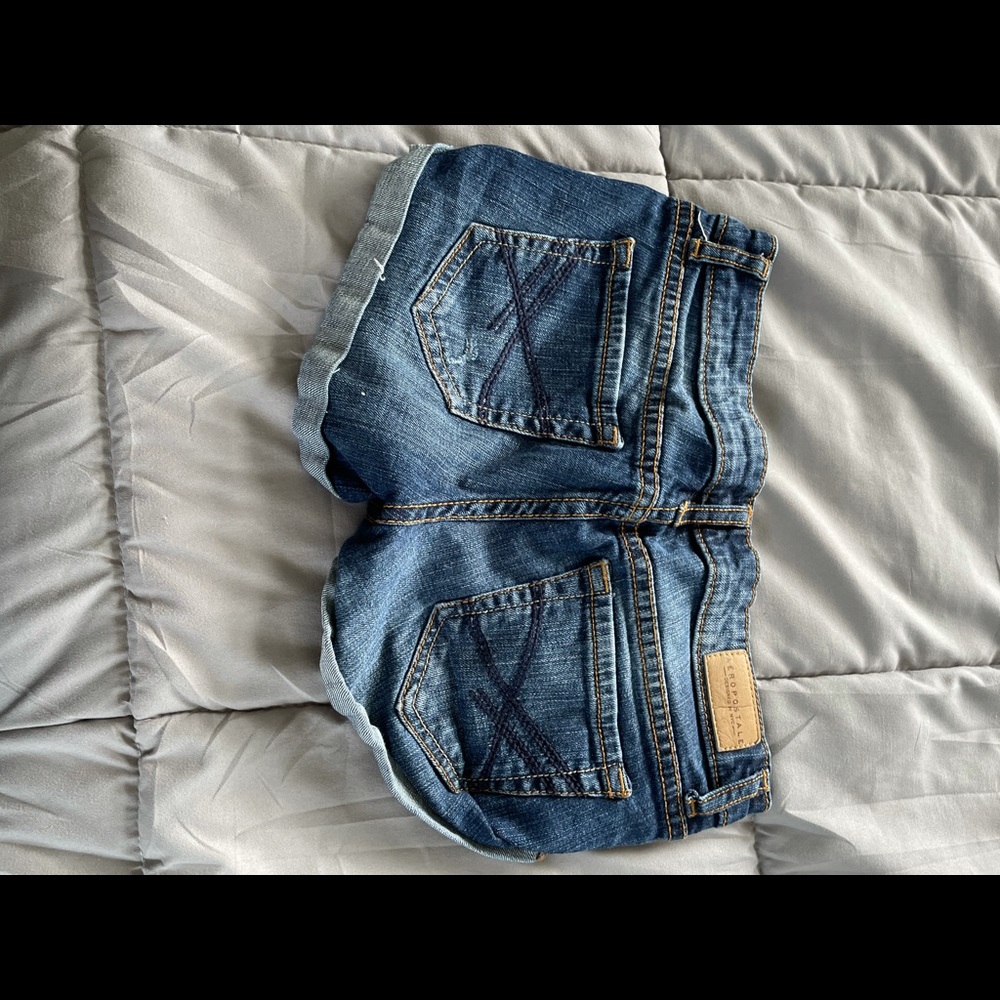 Shorts - Picture 2 of 2